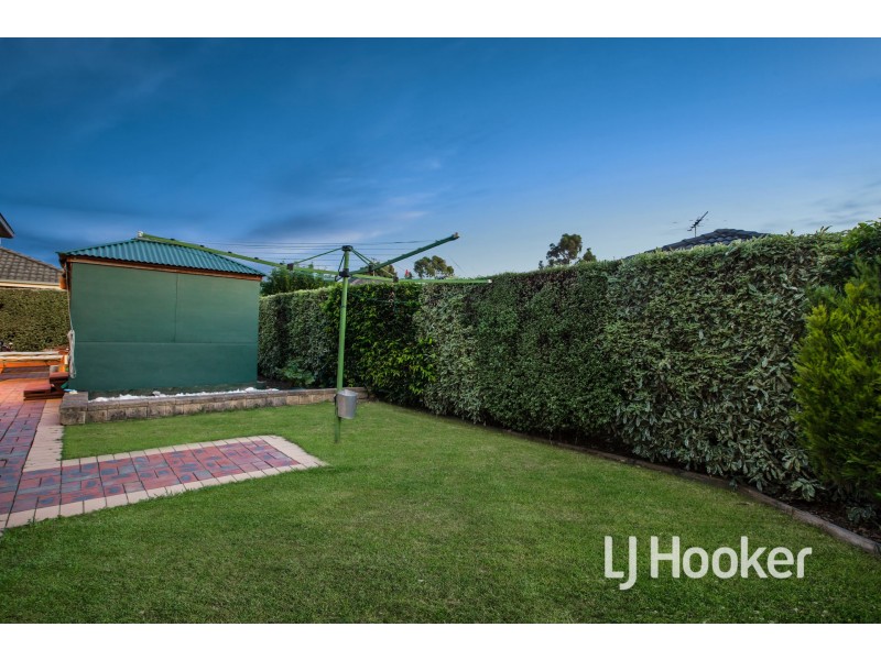 8 Mason Mews, Pakenham VIC 3810