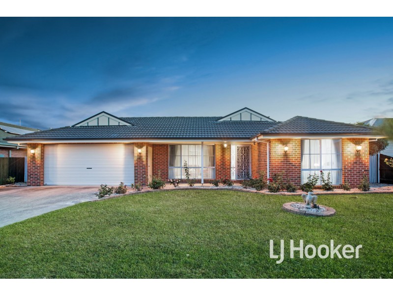 8 Mason Mews, Pakenham VIC 3810
