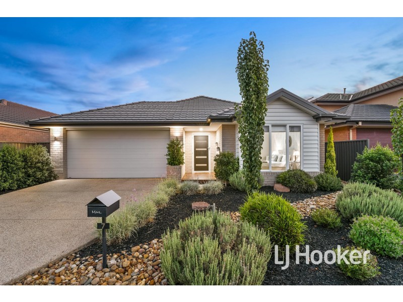 7 Sarton Link, Pakenham VIC 3810