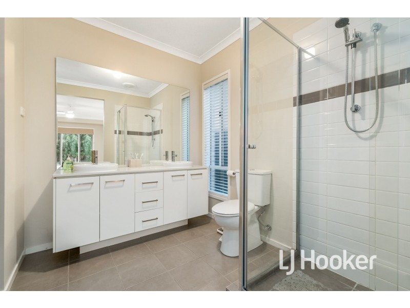 7 Sarton Link, Pakenham VIC 3810