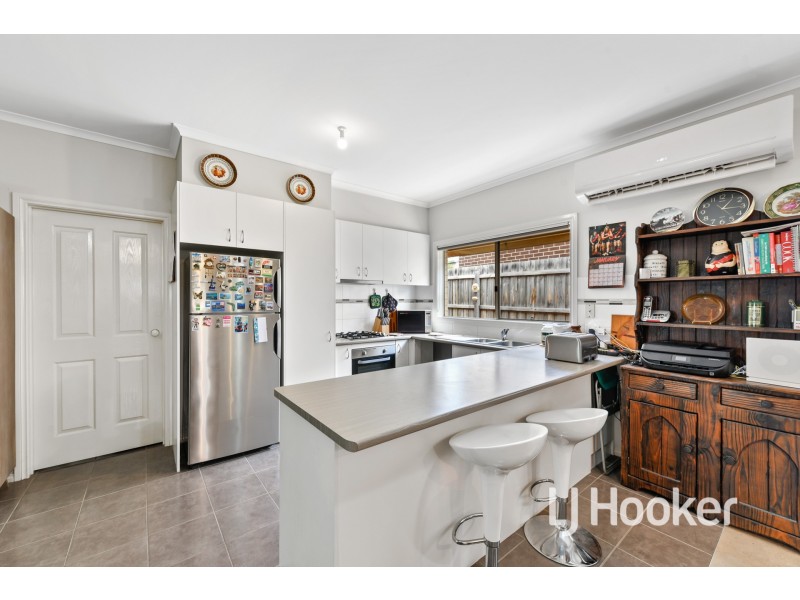 1/7 Elrona Court, Pakenham VIC 3810