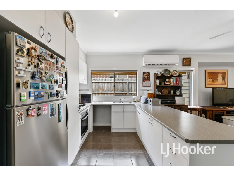 1/7 Elrona Court, Pakenham VIC 3810