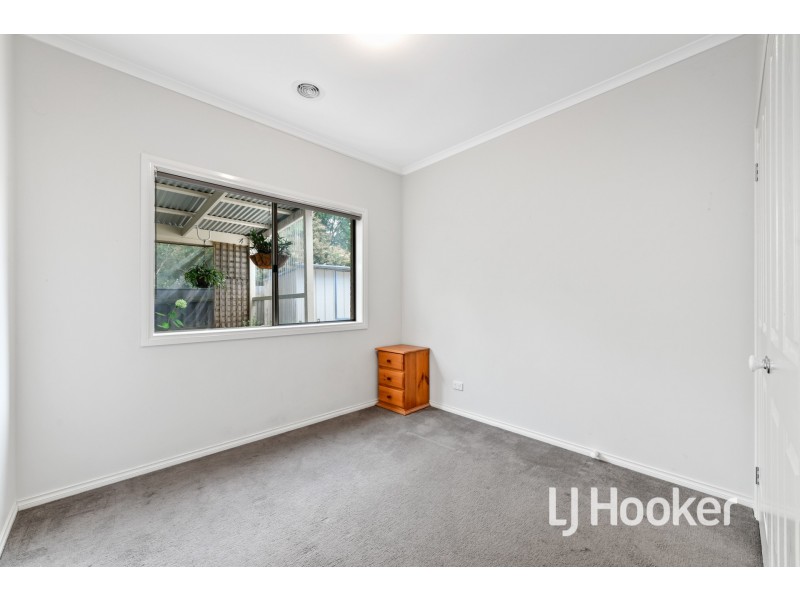 1/7 Elrona Court, Pakenham VIC 3810