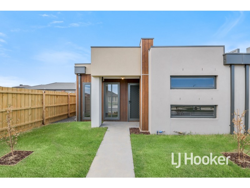 112 Mary Street, Officer South VIC 3809