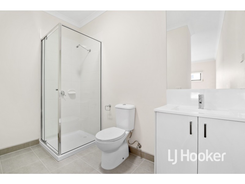 112 Mary Street, Officer South VIC 3809