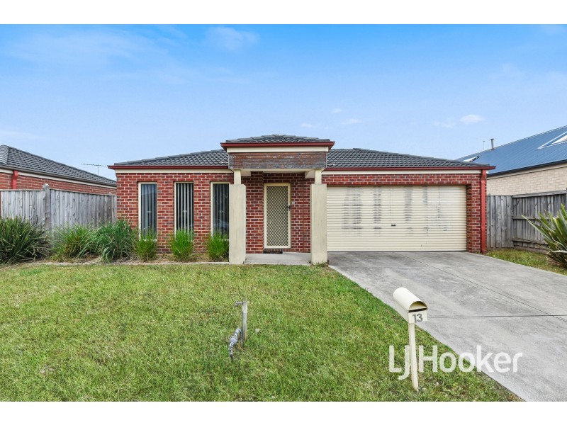 13 Ramel Way, Pakenham VIC 3810