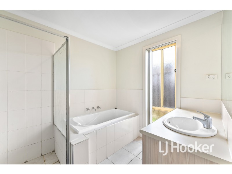 13 Ramel Way, Pakenham VIC 3810