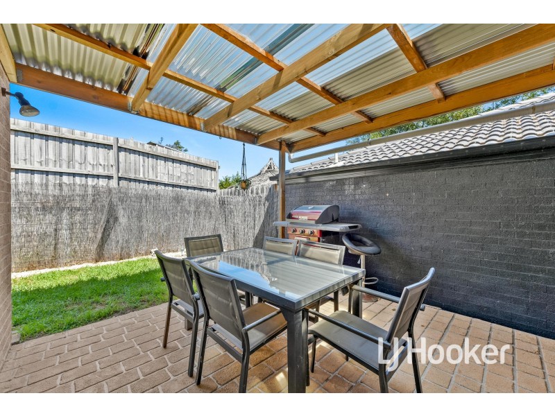 9/103 Army Road, Pakenham VIC 3810