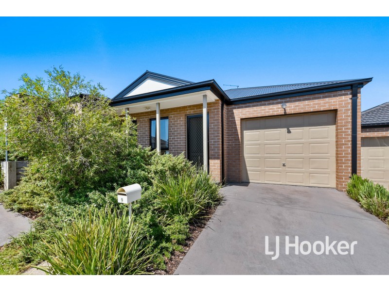 9/103 Army Road, Pakenham VIC 3810