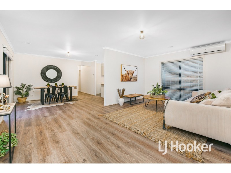 20 Scarlet Crescent, Pakenham VIC 3810