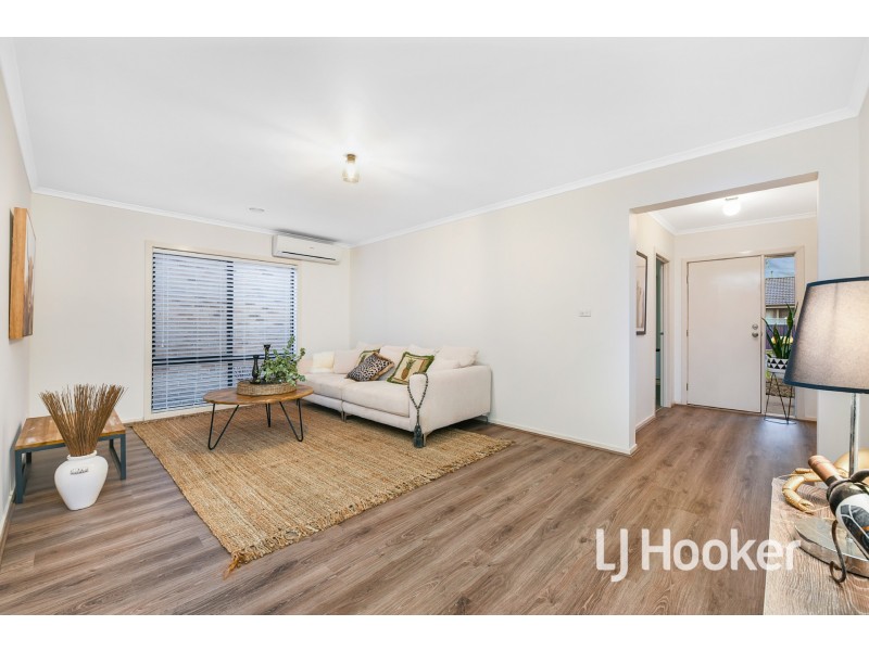 20 Scarlet Crescent, Pakenham VIC 3810