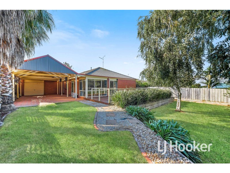 4 Mahogany Court, Pakenham VIC 3810