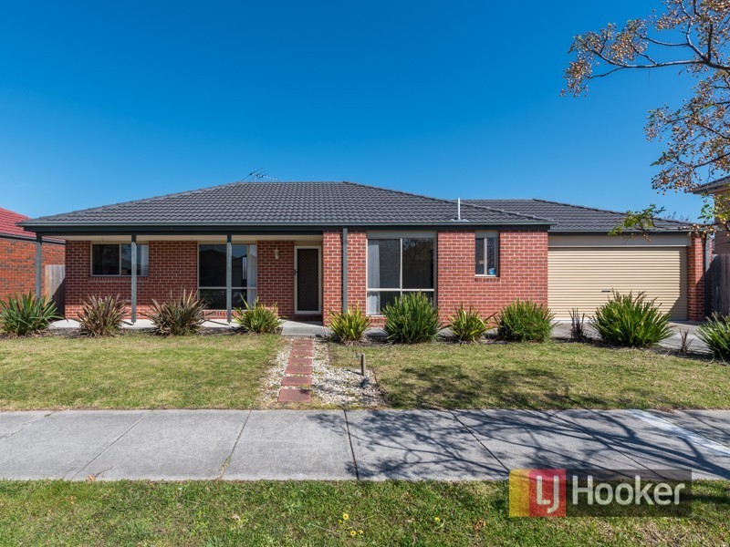 4 Honeyeater Way, Pakenham VIC 3810