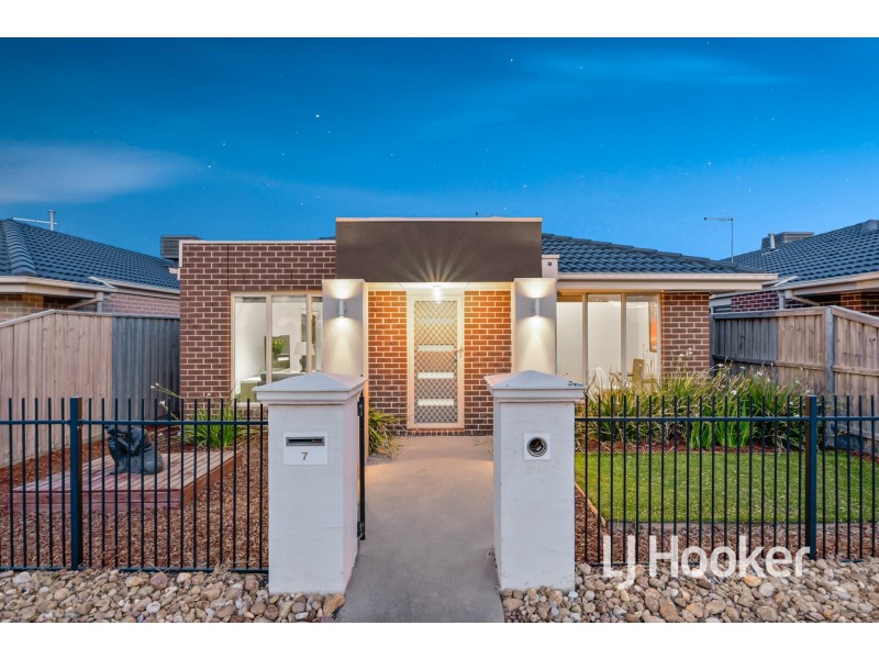 7 Fantail Lane, Pakenham VIC 3810