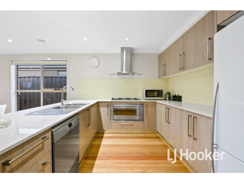 7 Fantail Lane, Pakenham VIC 3810