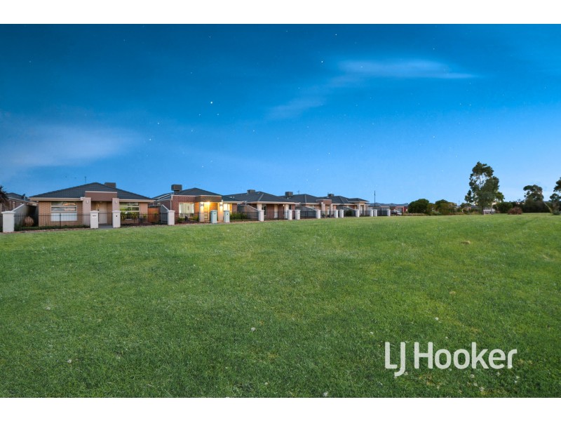 7 Fantail Lane, Pakenham VIC 3810