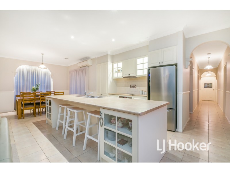 7 Wills Avenue, Pakenham VIC 3810