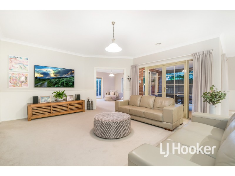 7 Wills Avenue, Pakenham VIC 3810