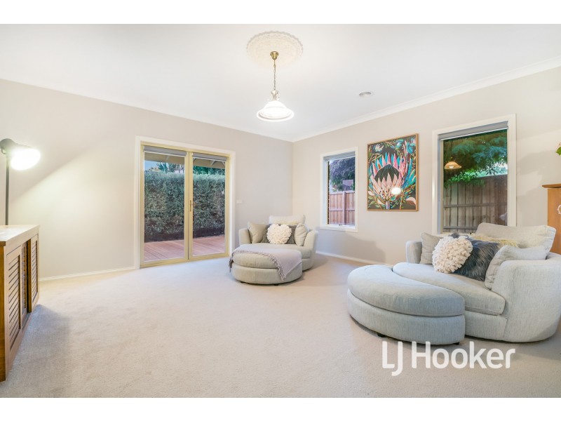 7 Wills Avenue, Pakenham VIC 3810