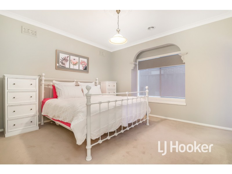 7 Wills Avenue, Pakenham VIC 3810