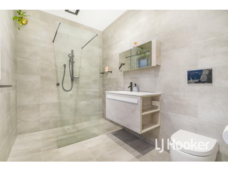 7 Wills Avenue, Pakenham VIC 3810