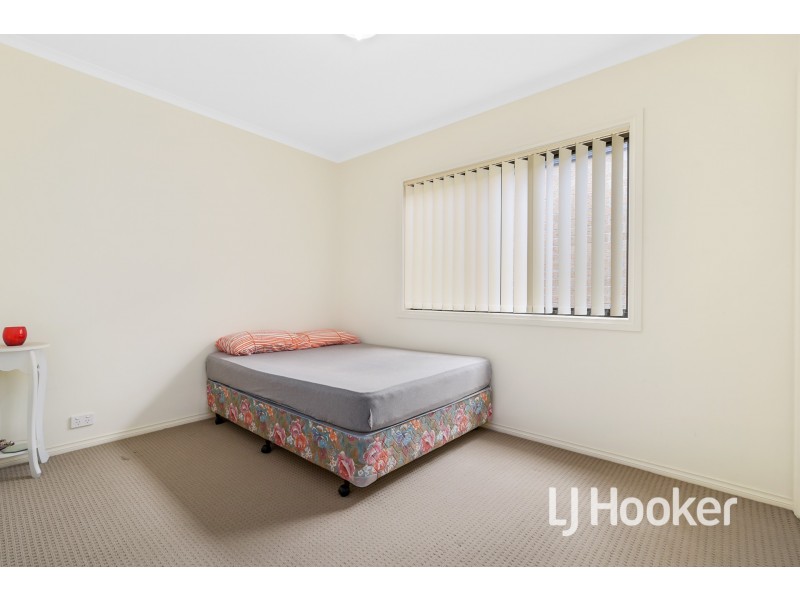 3/103 Army Road, Pakenham VIC 3810