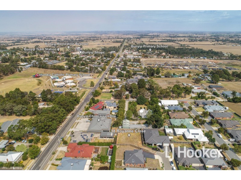 18 Royanne Close, Bunyip VIC 3815