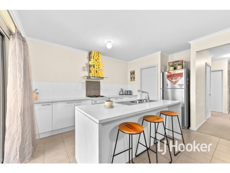 43 Moore Mews, Pakenham VIC 3810