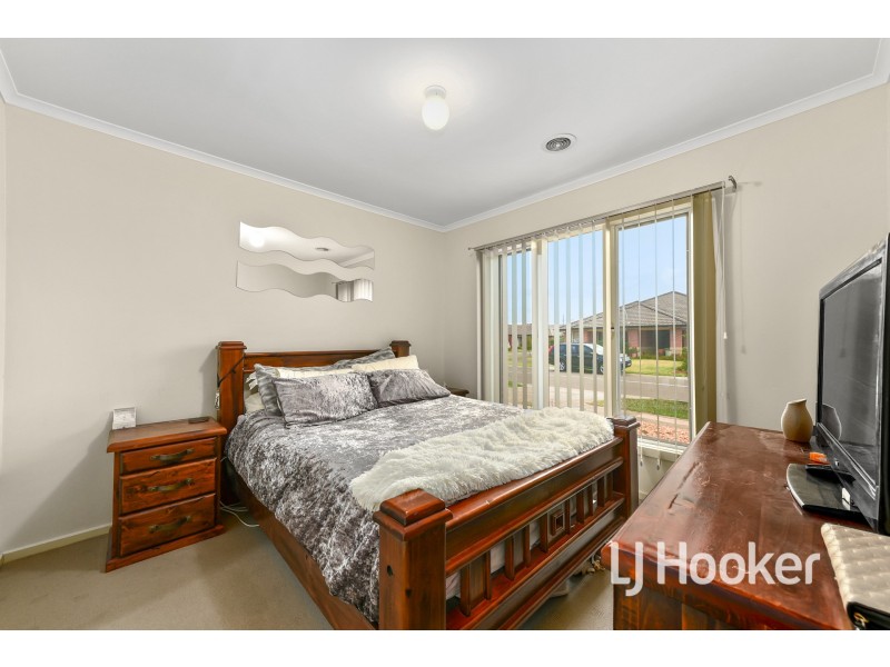43 Moore Mews, Pakenham VIC 3810