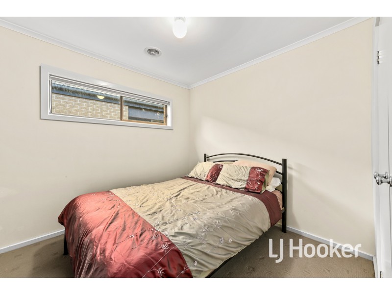 43 Moore Mews, Pakenham VIC 3810