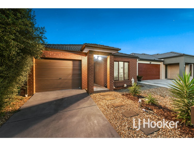 43 Moore Mews, Pakenham VIC 3810