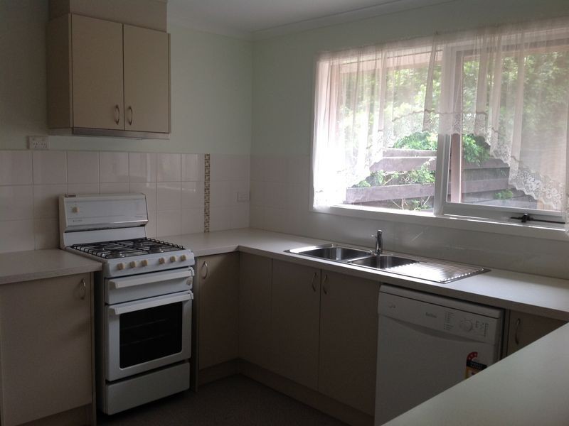 15 Diane Close, Pakenham VIC 3810