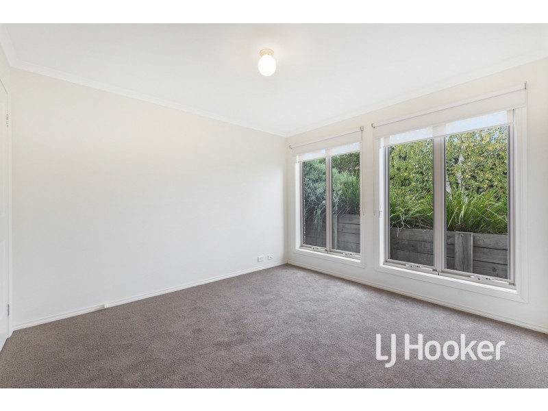 18/51 Leigh Drive, Pakenham VIC 3810