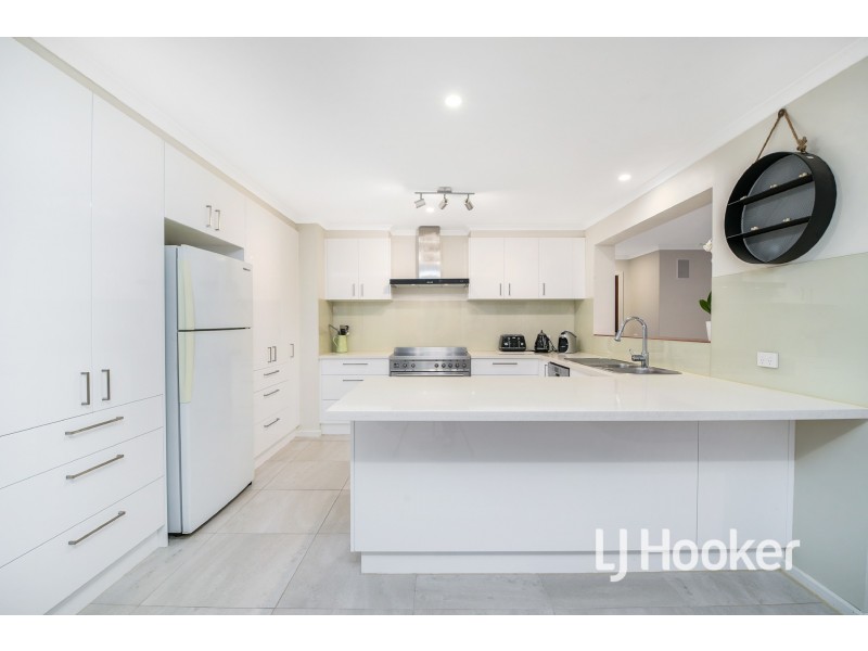 10 Beazley Road, Cardinia VIC 3978