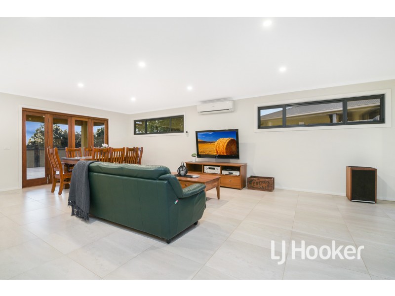 10 Beazley Road, Cardinia VIC 3978