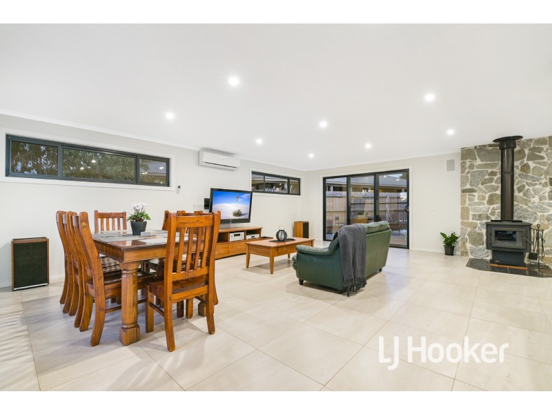 10 Beazley Road, Cardinia VIC 3978