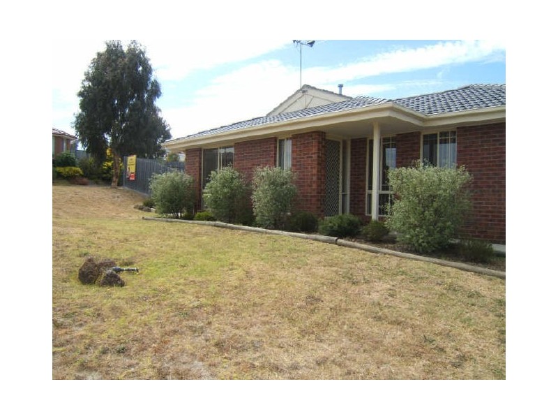 1 Dudley Mews, Pakenham VIC 3810