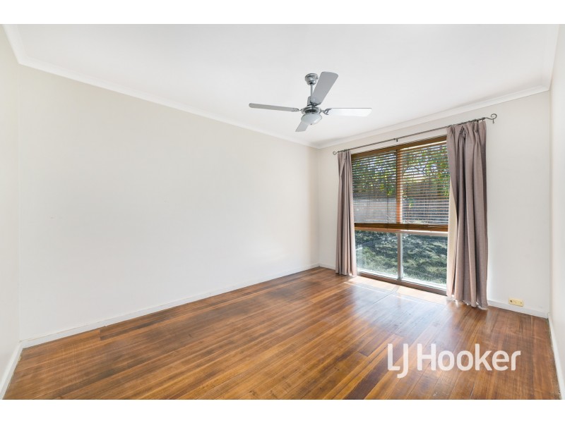 6 Finch Court, Pakenham VIC 3810