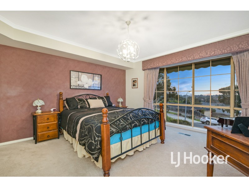 15 Kristina Court, Pakenham VIC 3810