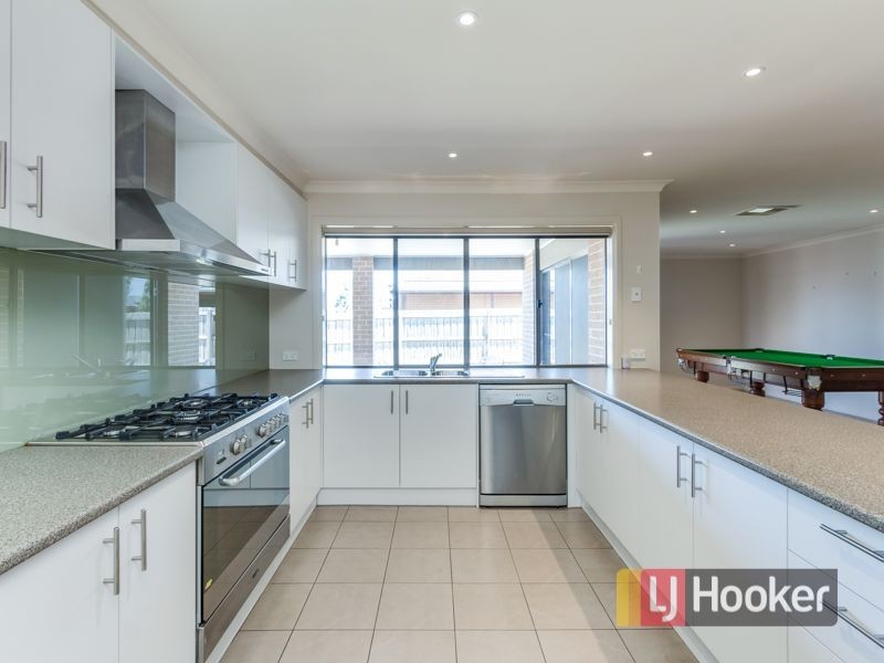 9 Scordia Place, Pakenham VIC 3810