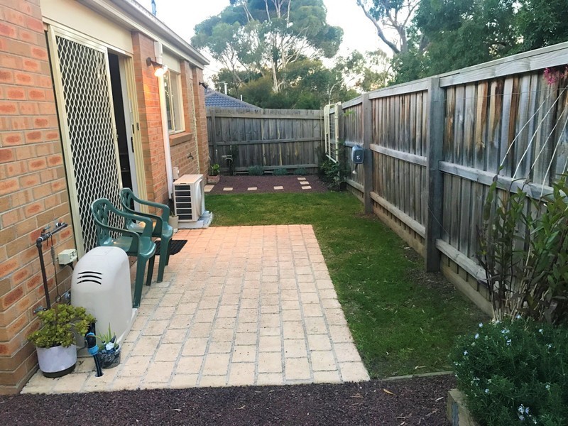 15/40 Army Road, Pakenham VIC 3810