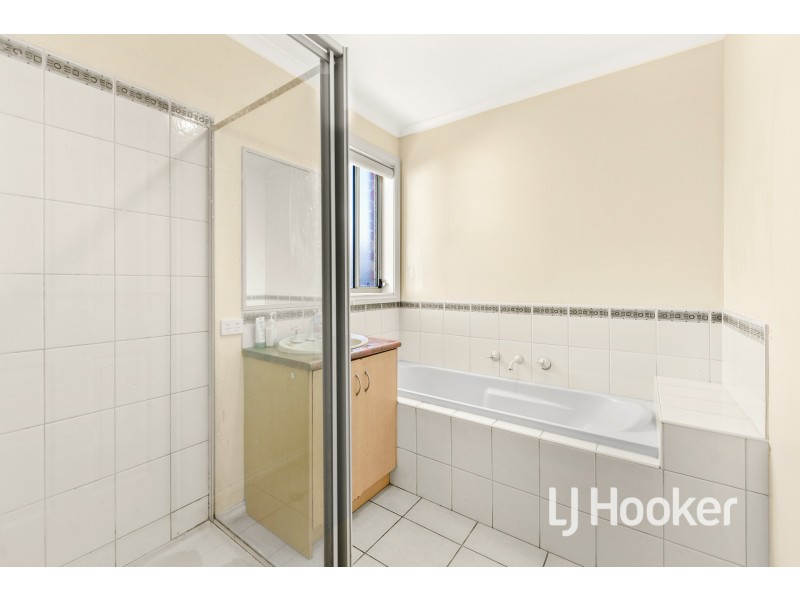 7/5 Glenda Court, Pakenham VIC 3810