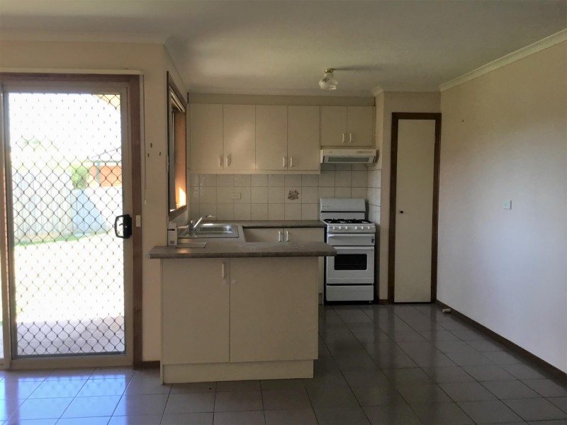 16 Maria Crescent, Pakenham VIC 3810