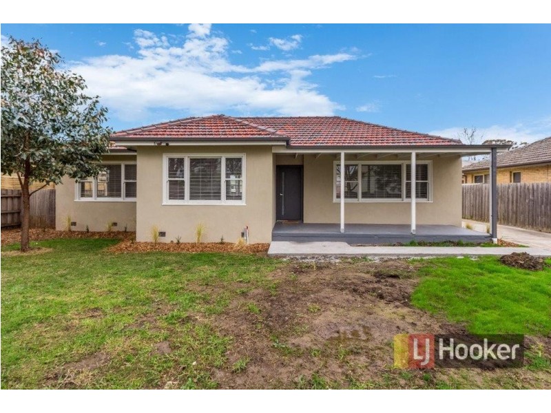 1/27 Henty Street, Pakenham VIC 3810