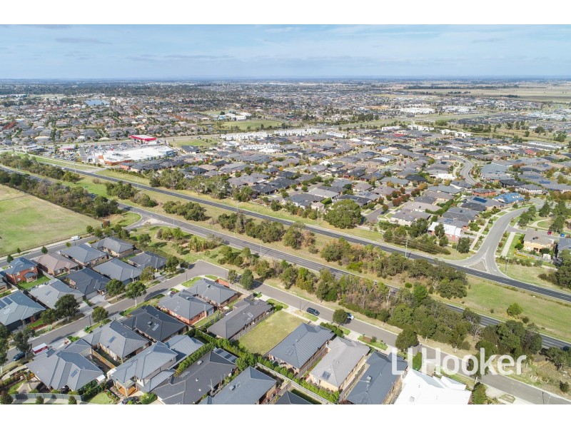 14 Shakespeare Grove, Officer VIC 3809