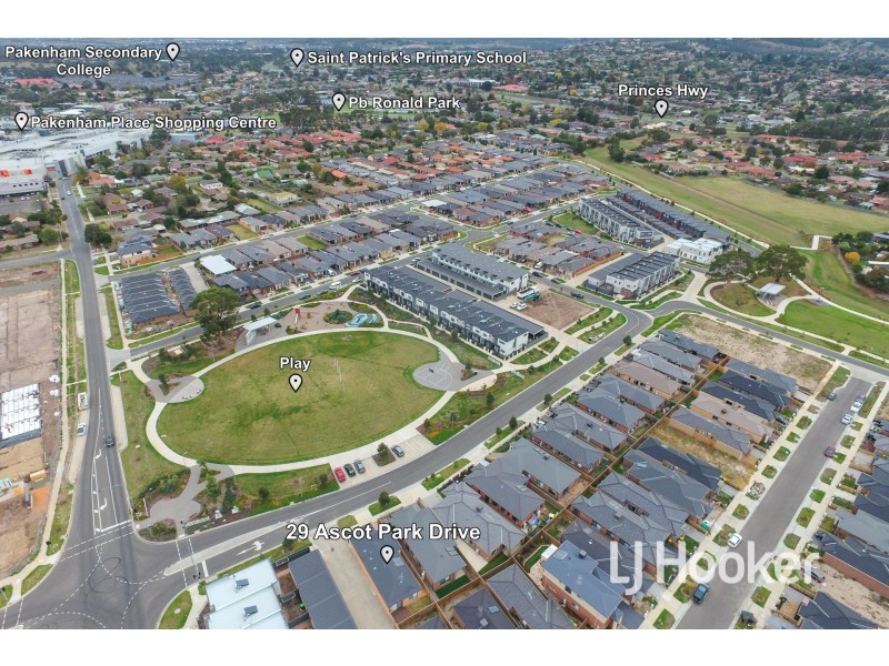 29 Ascot Park Drive, Pakenham VIC 3810