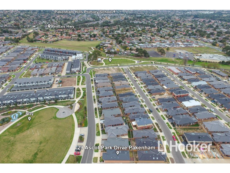 29 Ascot Park Drive, Pakenham VIC 3810