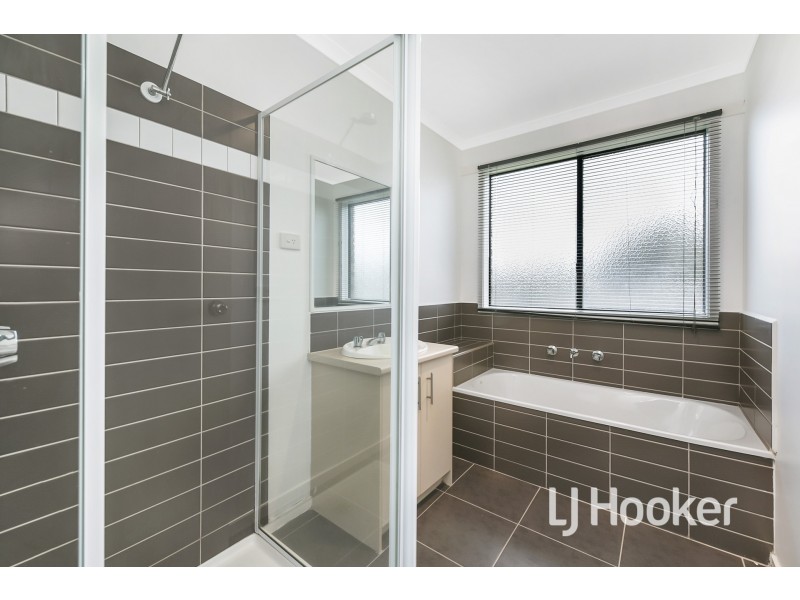 1 Spencer Place, Pakenham VIC 3810