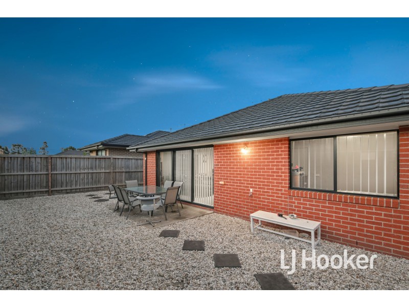 37 Verdant Avenue, Officer VIC 3809