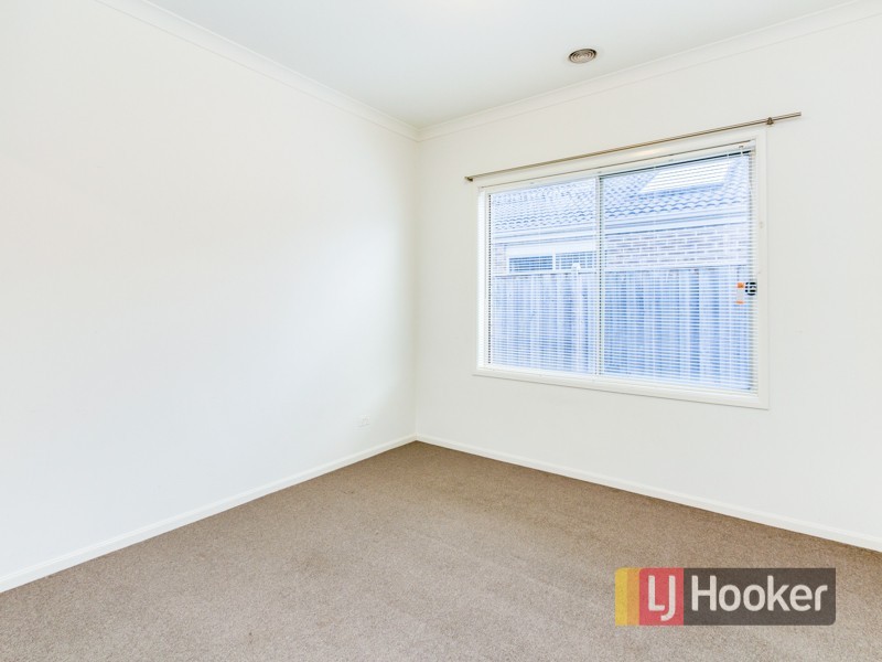 10 Ramel Way, Pakenham VIC 3810
